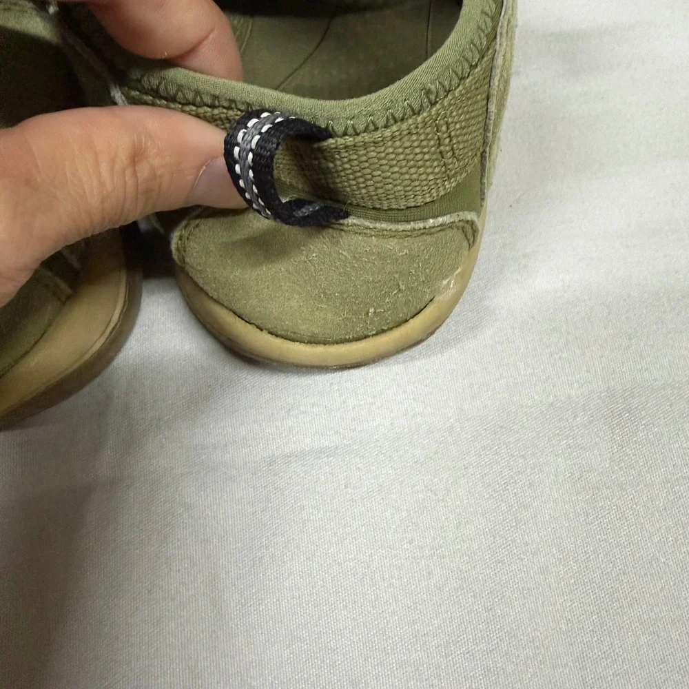 KEEN Kids Newport H2 Olive Green Tan Red Bungee Strap Sandals Water Shoes 4